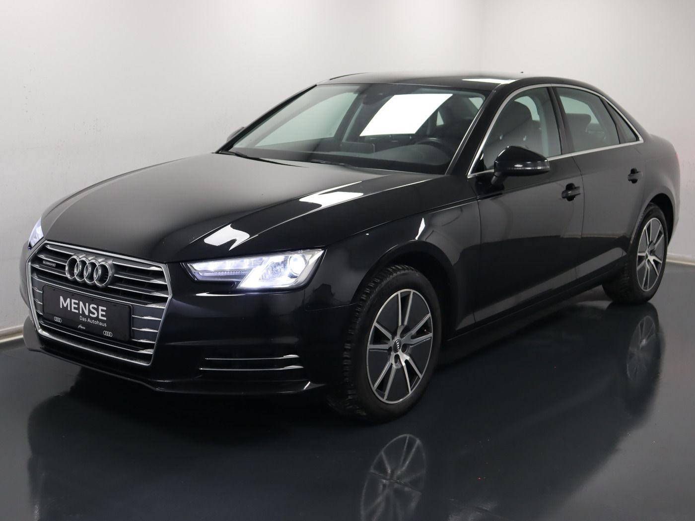 Fahrzeugabbildung Audi A4 2.0 TDI quattro S tronic sport |Alcantara|LM